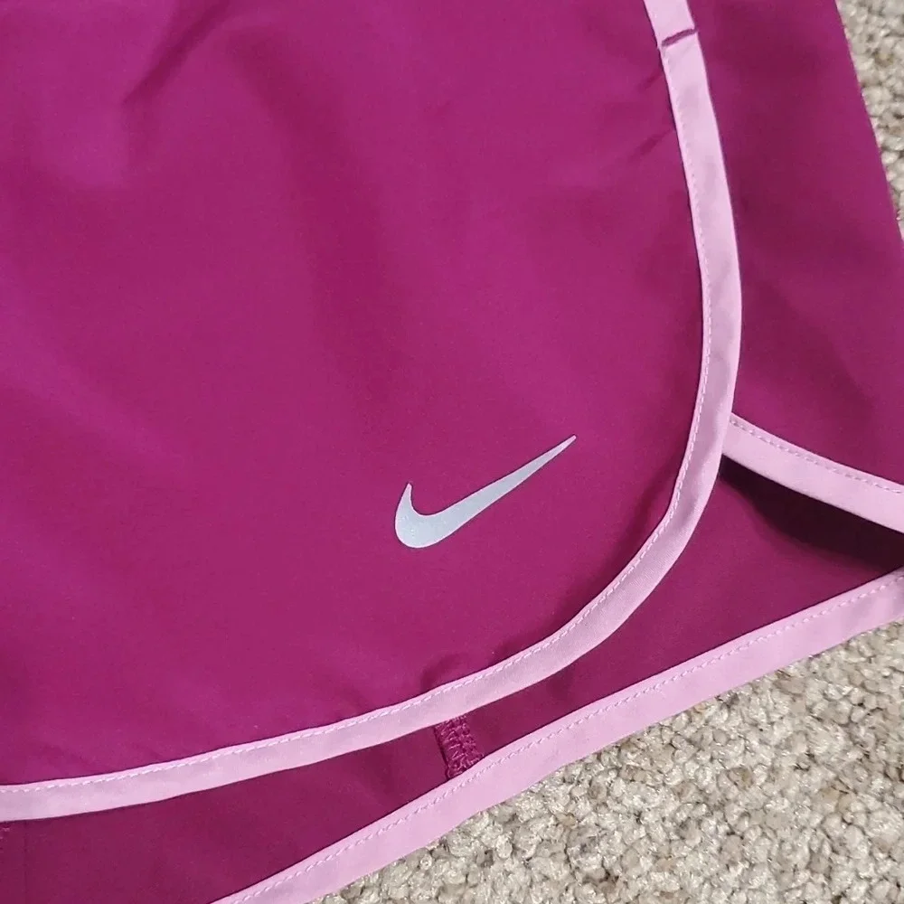 Nike Dri-Fit Women's Running Athletic Shorts M